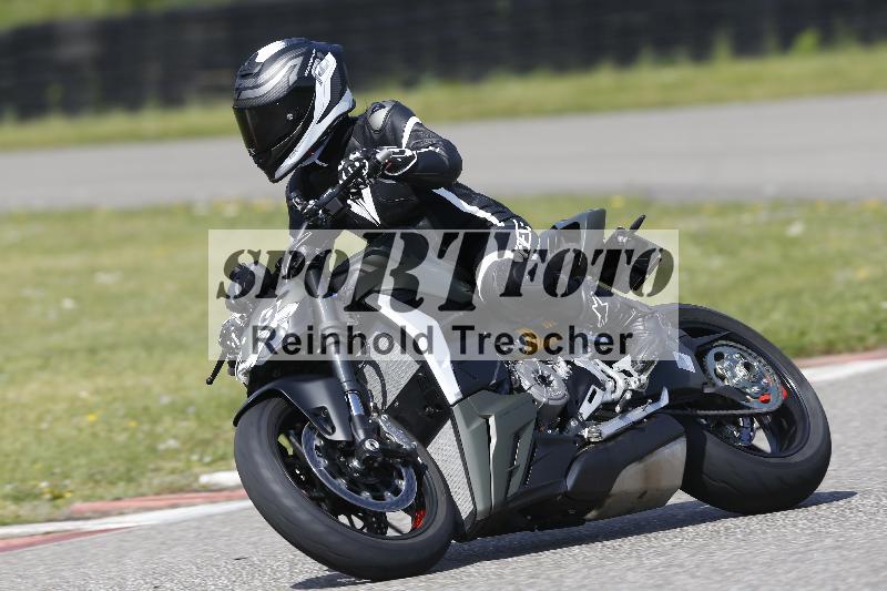 Archiv-2025/09 22.04.2025 Cornu Master School ADR/gruen-vert/29